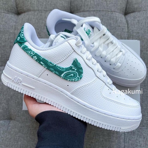 🤍💚 Nike Air Force 1 white blue green bandana paisley - Picture 2 of 4
